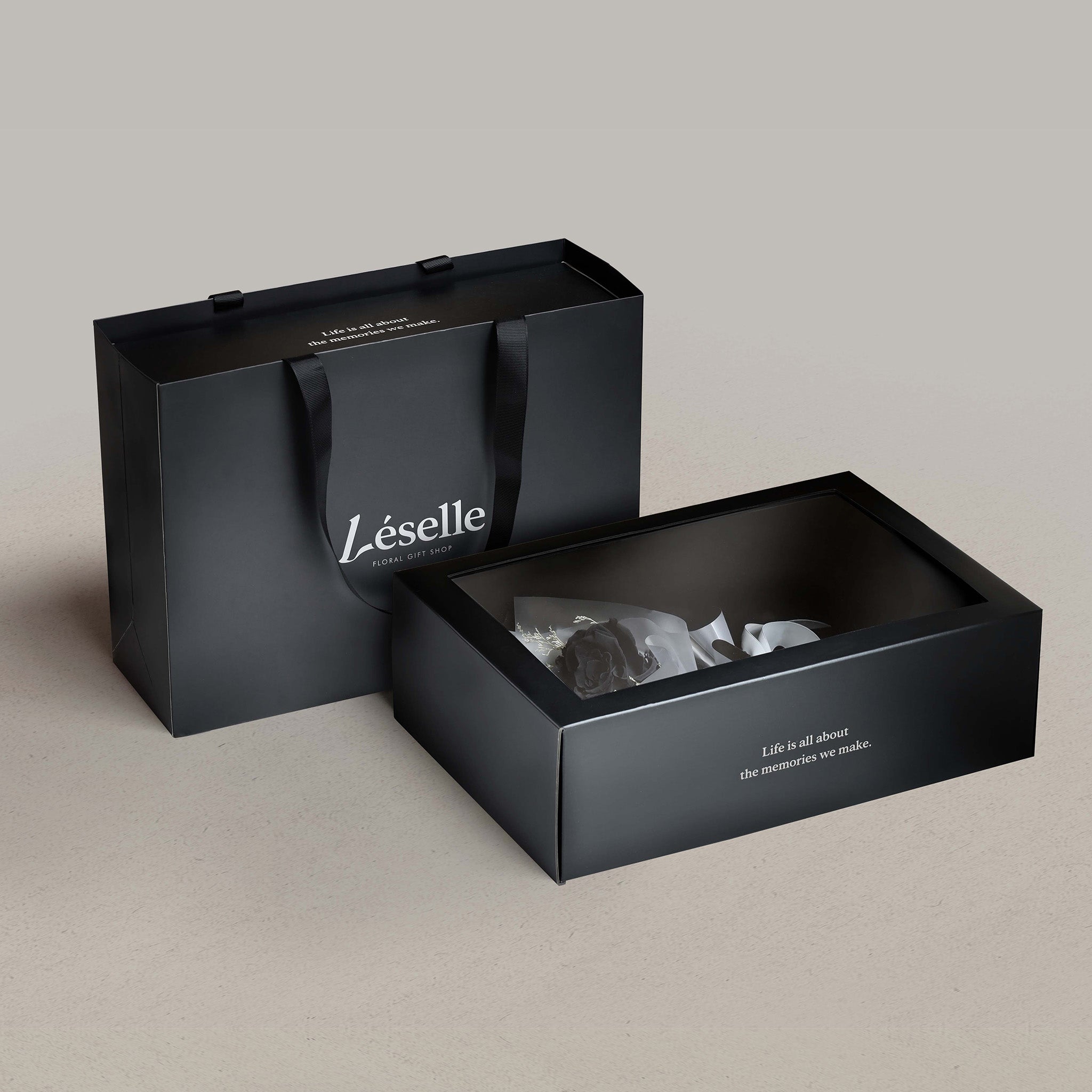 Obsidian Black Single Preserved Rose Bouquet